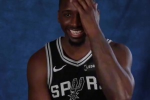 你家里的温度一般是多少？他们好像都不怕冷的样子😂...