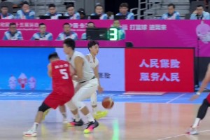 😰这是什么诡异打法？